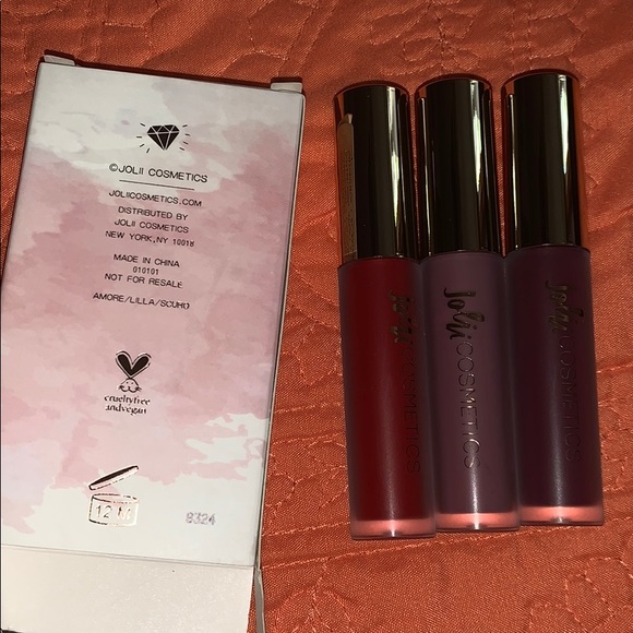 Jolii Luce cream mattes liquid lipsticks - Picture 3 of 4